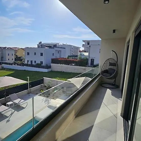 Villa Chandra Villa, New - 10m Heated Pool Novigrad Istria